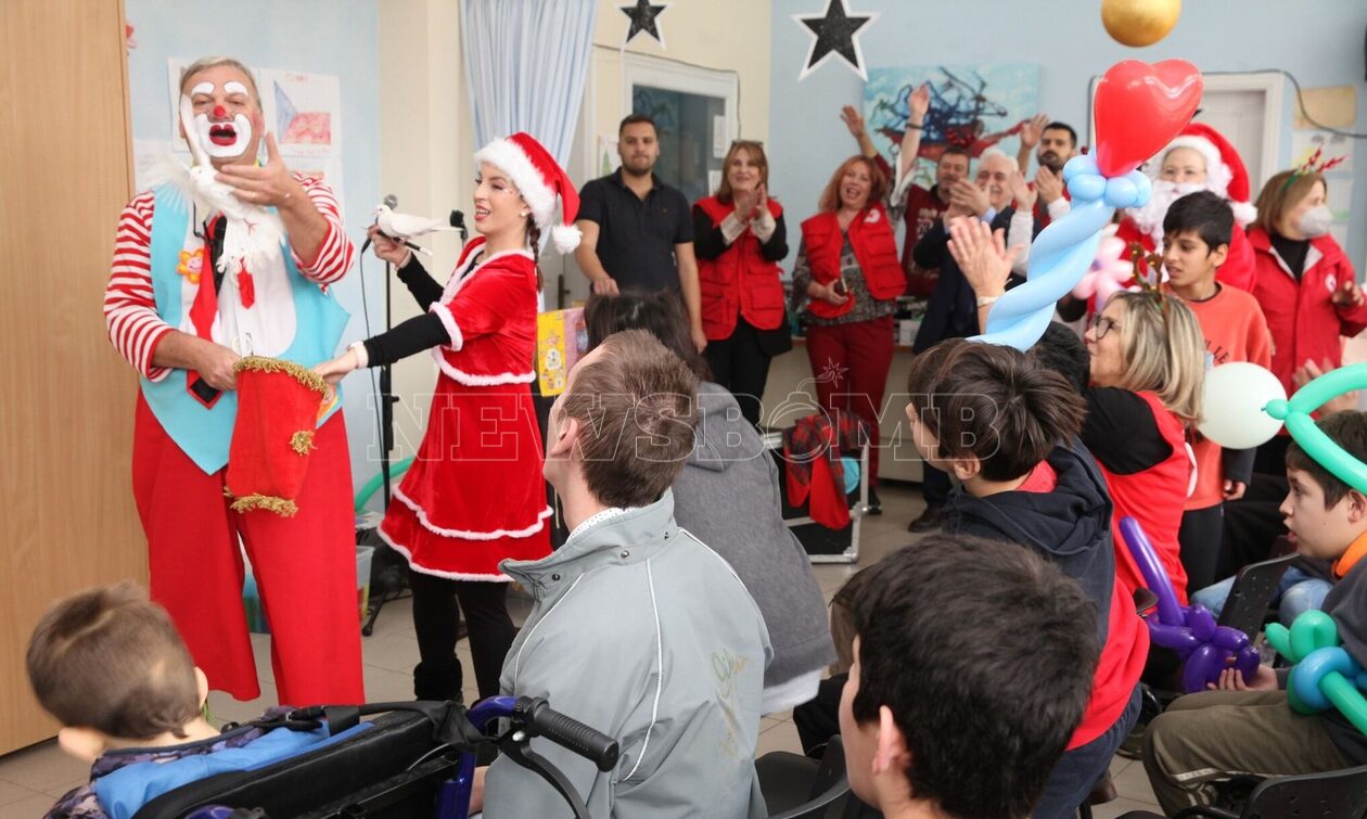 ΕΕΣ: Πραγματοποίησε χριστουγεννιάτικη γιορτή για τα παιδιά με αναπηρίες στο Παράρτημα της Βούλας
