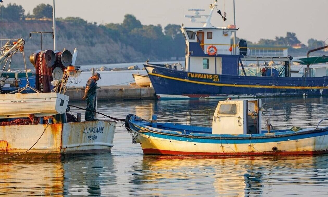 Σε ΦΕΚ η απόφαση για τη χορήγηση ενίσχυσης de minimis στους αλιείς -Τα ποσά και οι δικαιούχοι