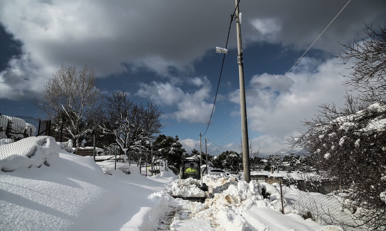 Meteo: Ψυχρή εισβολή και έντονη κακοκαιρία από την Παρασκευή - Χιονοπτώσεις σε πολλές περιοχές