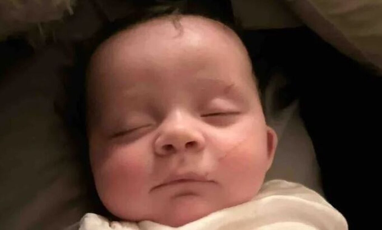ΗΠΑ: Μωρό 4 μηνών βρέθηκε ζωντανό σε δέντρο μετά από ανεμοστρόβιλο - «Σαν να τον έσωσε... άγγελος»