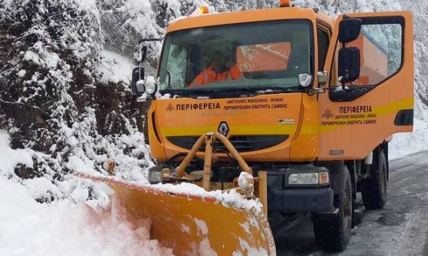 Κακοκαιρία: Προβλήματα από τη χιονόπτωση στην Ξάνθη - Αλυσίδες στα σύνορα