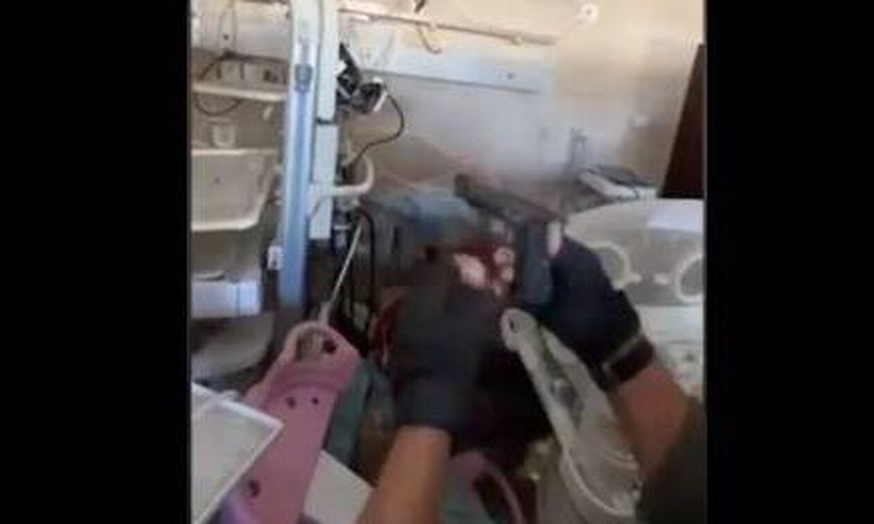 Βίντεο: Ισραηλινοί στρατιώτες βρίσκουν όπλα της Χαμάς μέσα σε θερμοκοιτίδες