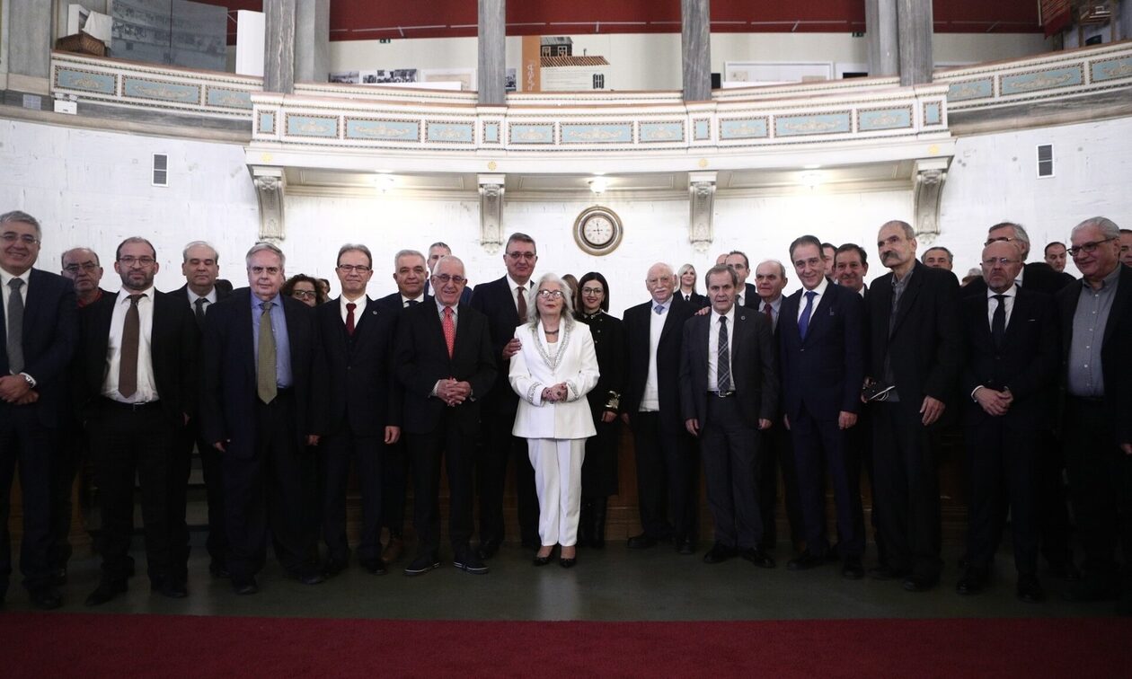 Ο Πανελλήνιος Ιατρικός Σύλλογος τίμησε τους προηγούμενους προέδρους του