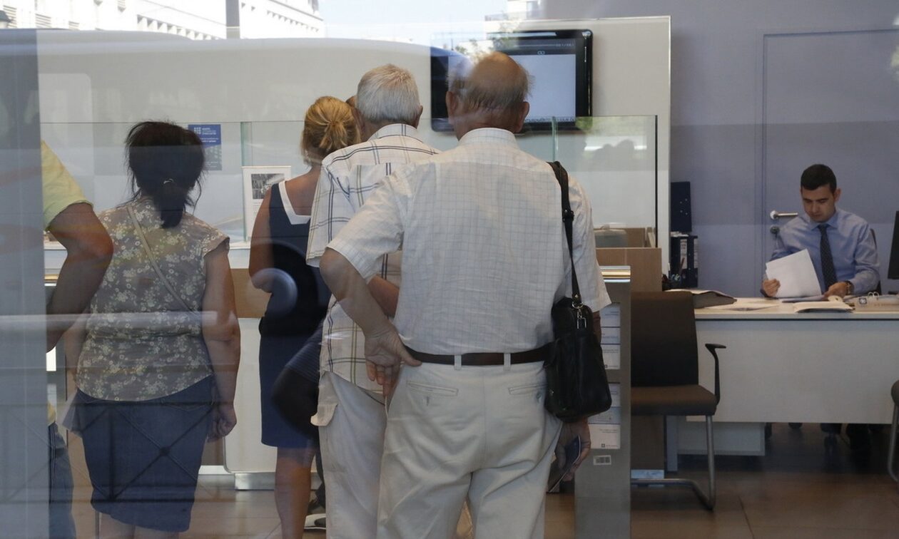 Συνταξιούχοι: Αύξηση εισοδήματος έως και 292 ευρώ το μήνα με το νέο έτος