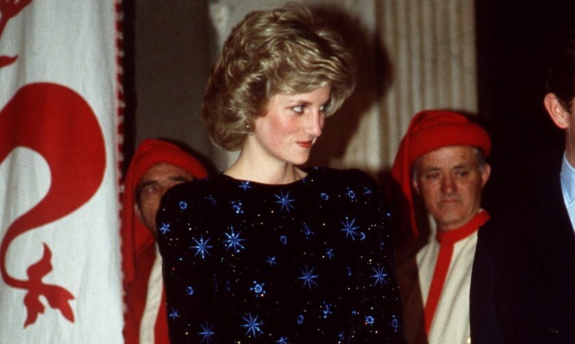 Φόρεμα της πριγκίπισσας Νταϊάνα έπιασε τιμή ρεκόρ σε δημοπρασία - Ξεπέρασε το 1 εκατ. δολάρια