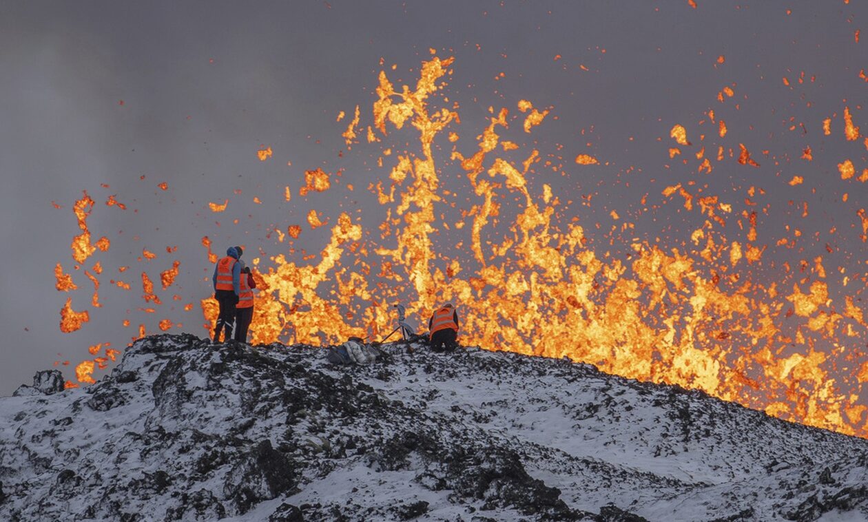 Ισλανδία: Εικόνες που κόβουν την ανάσα από την έκρηξη του ηφαιστείου - Ποτάμια λάβας