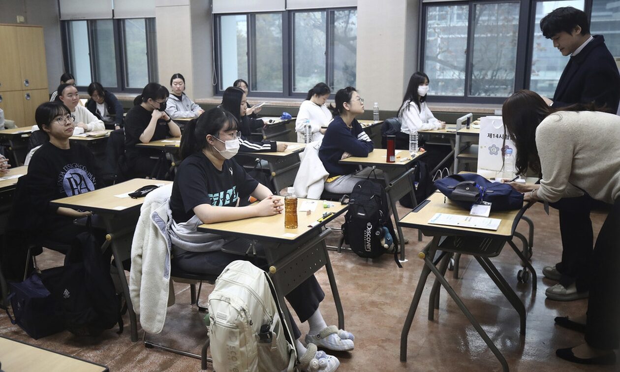 Νότια Κορέα: Μαθητές μήνυσαν την κυβέρνηση επειδή οι εξετάσεις τους έληξαν 90 δευτερόλεπτα νωρίτερα
