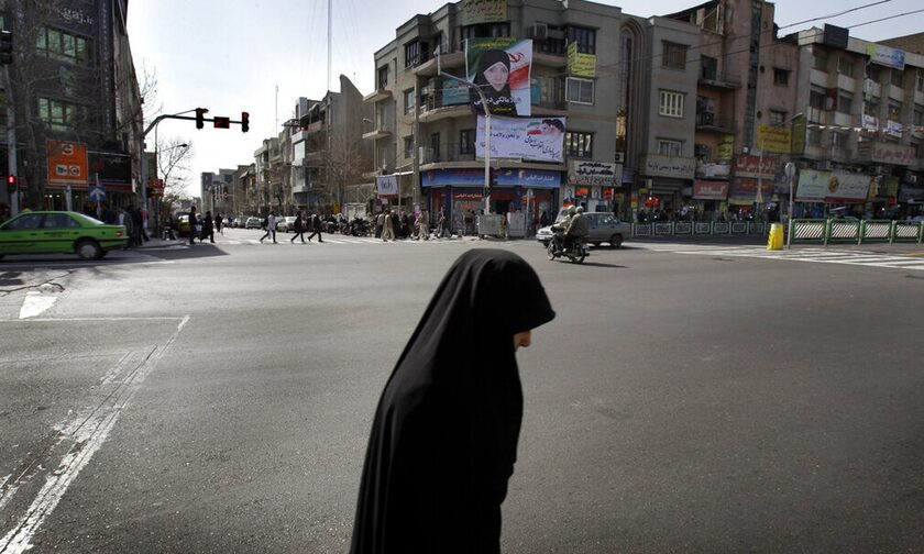 Γυναίκα απαγχονίστηκε στο Ιράν για τον φόνο του συζύγου της