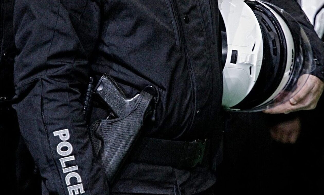 Ελληνική Αστυνομία: Ξεκινά η διαδικασία προμήθειας καμερών - Θα τις φορούν στις στολές τους