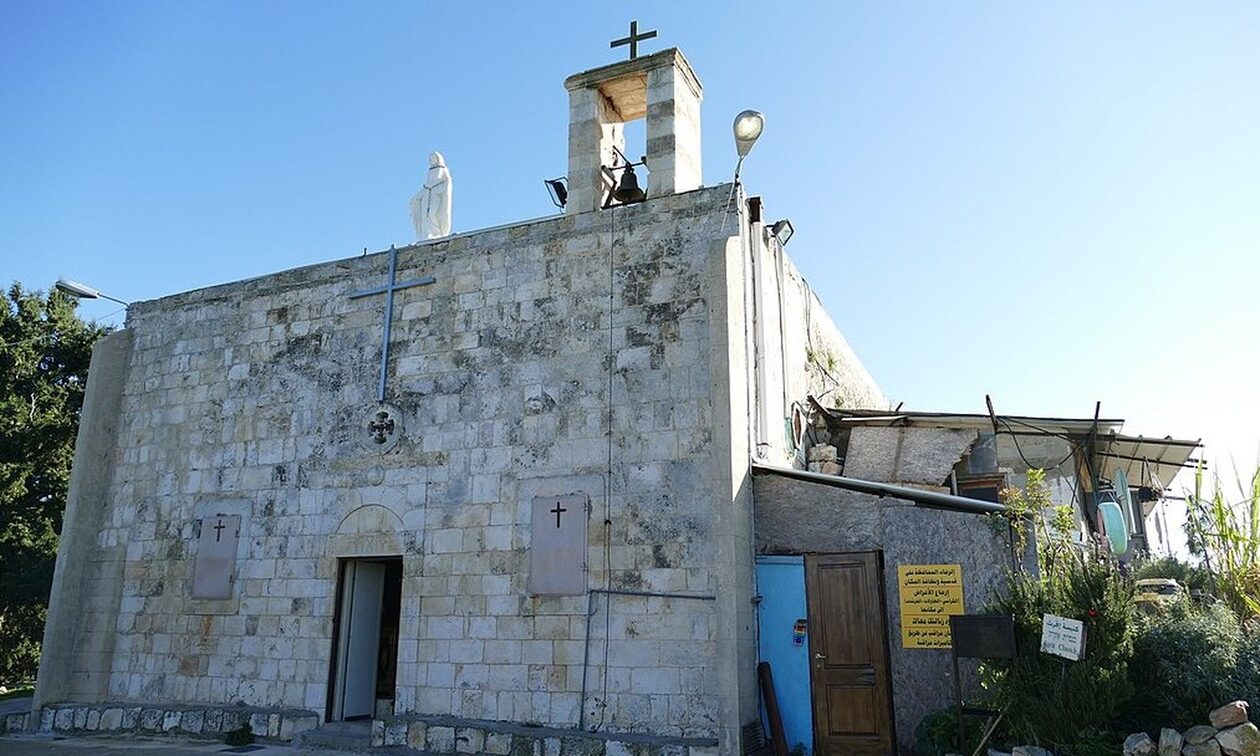 Η Χεζμπολάχ επιτέθηκε στην ελληνορθόδοξη εκκλησία της Αγίας Μαρίας, λέει ο ισραηλινός στρατός
