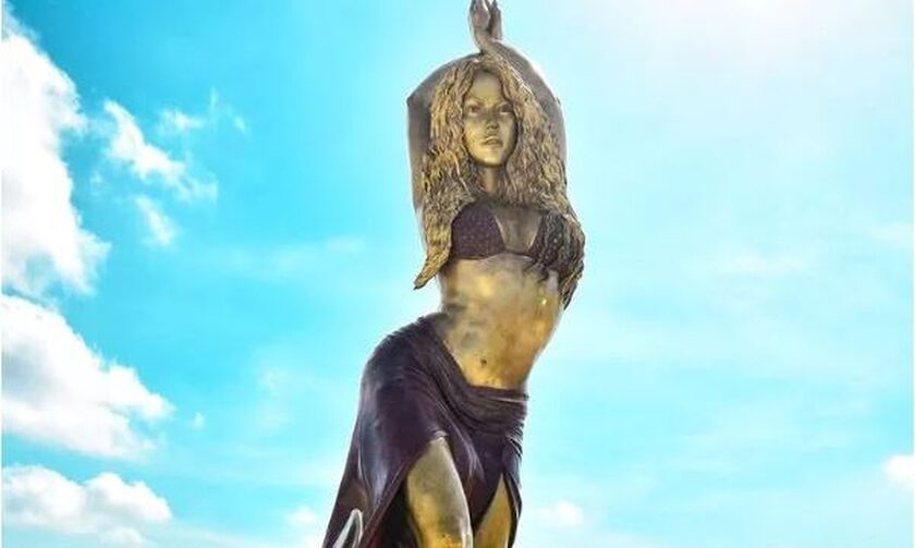 To άγαλμα της Σακίρα στην Κολομβία