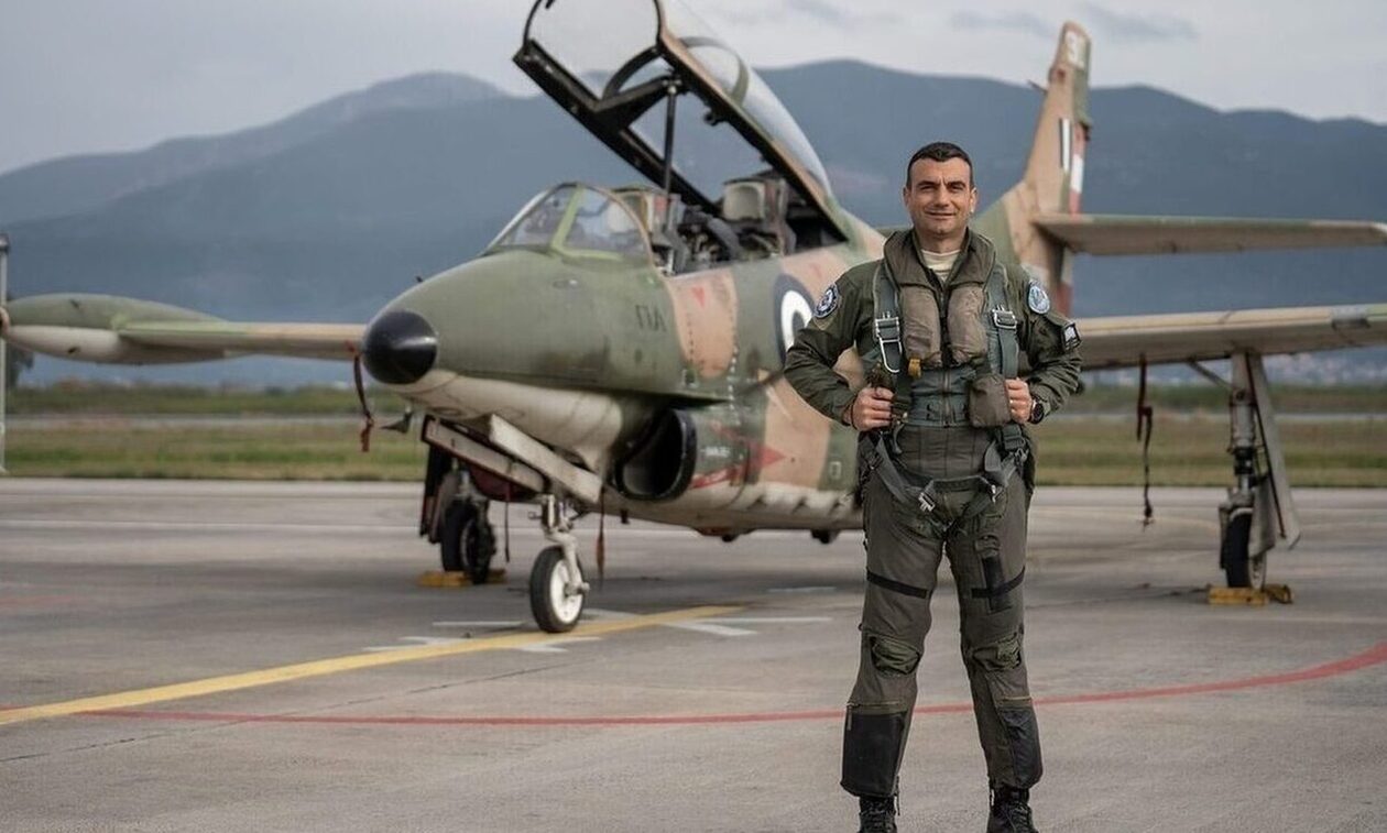 Καλαμάτα - Πατέρας πιλότου: «Έφυγε έτσι όπως ήθελε, να πετάει… Οι ήρωες πρέπει να είναι ζωντανοί»