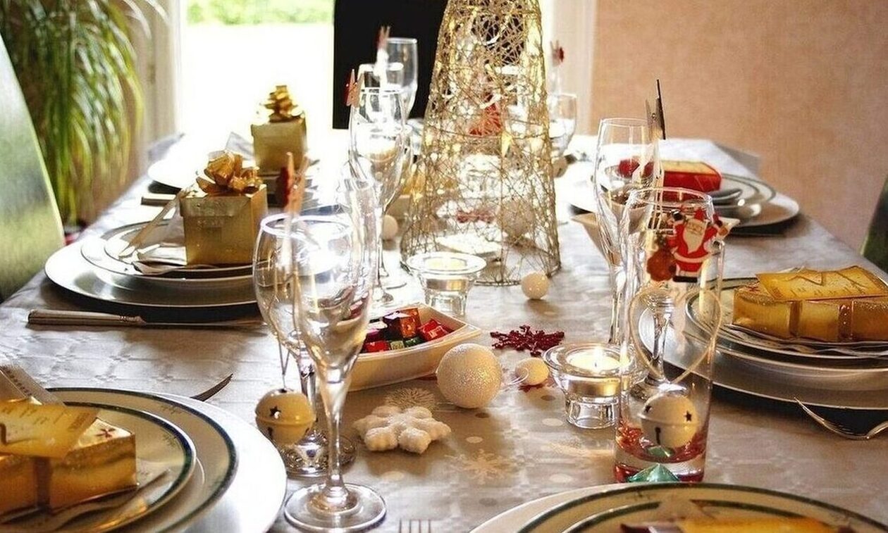 «Χρυσό» το πρωτοχρονιάτικο τραπέζι για τους καταναλωτές: Πόσο στοιχίζουν βασιλόπιτα και κατσικάκι