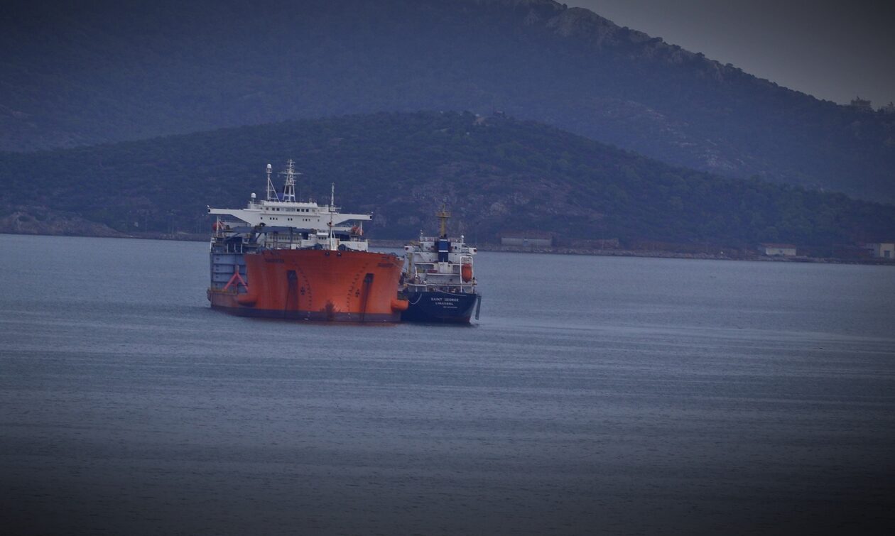 Εύβοια: Πρόσκρουση δεξαμενόπλοιου με σημαία Τουρκίας στο Βαθύ Αυλίδας - Συνελήφθη ο πλοίαρχος