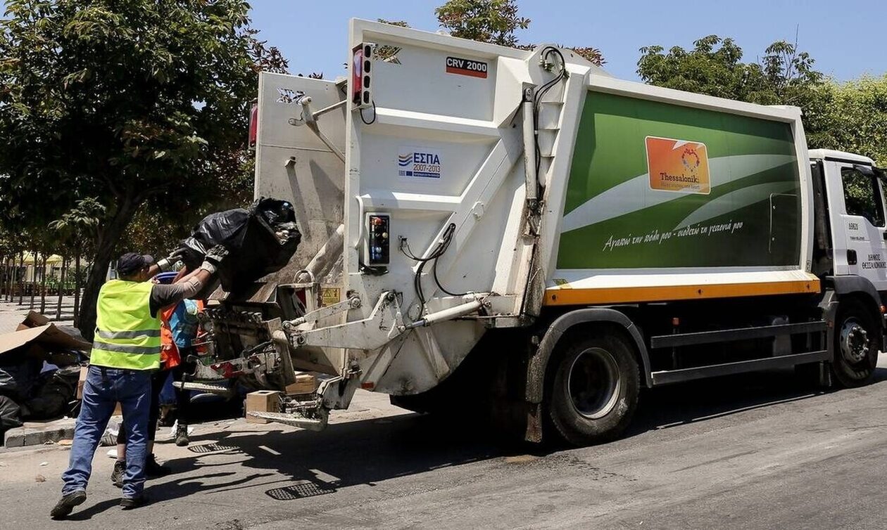 Θεσσαλονίκη: Έκτακτα μέτρα για τα σκουπίδια που «πνίγουν» την πόλη – Ποιοι θα πληρώνουν πρόστιμο