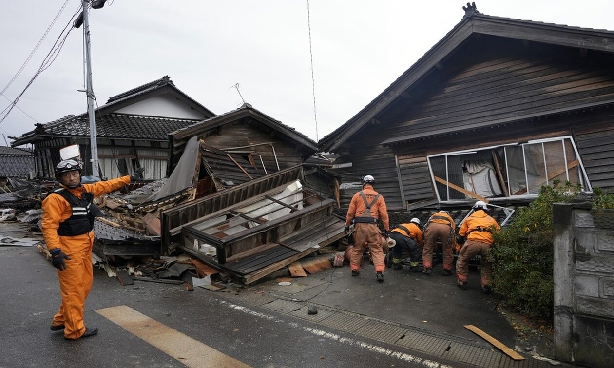 Σεισμός Ιαπωνία: Αντιμέτωποι με το κρύο και τον κίνδυνο των κατολισθήσεων οι σεισμοπαθείς