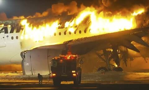 Ιαπωνία: Πώς έμαθαν οι πιλότοι του A350 για τη φωτιά, μετά τη σύγκρουση με άλλο αεροσκάφος