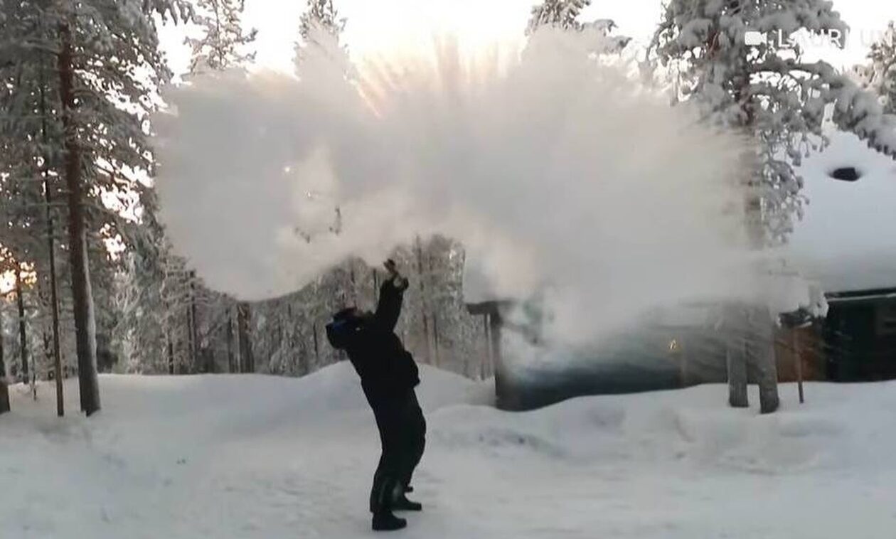 Απίστευτο βίντεο! Το βραστό νερό παγώνει στον αέρα από το πολικό ψύχος στη Φινλανδία