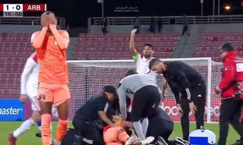 Αγωνία στο Κατάρ: Ποδοσφαιριστής έπαθε κρίση επιληψίας την ώρα του αγώνα