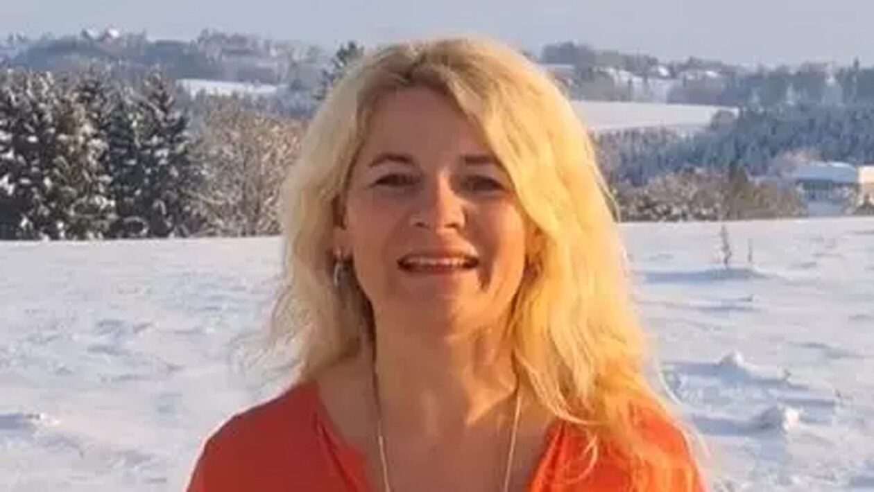 Αυστρία: Δασκάλα παρουσιαζόταν ως «Πάπισσα του Οργασμού» - Απολύθηκε επειδή προσέφερε συμβουλές