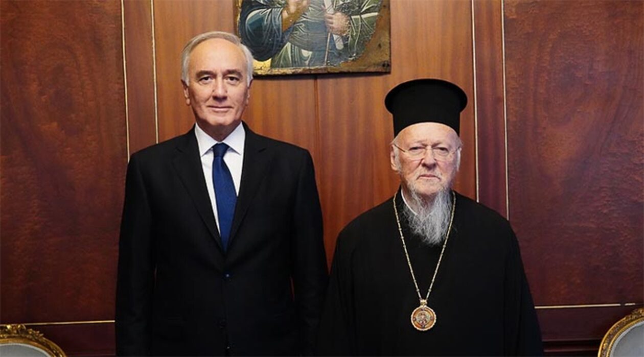 Οικουμενικό Πατριαρχείο: Τον Βαρθολομαίο επισκέφθηκε ο νέος πολιτικός διοικητής του Αγίου Όρους