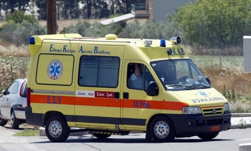 Κόρινθος: Τροχαίο με σύγκρουση οχημάτων - Ένας τραυματίας στο νοσοκομείο