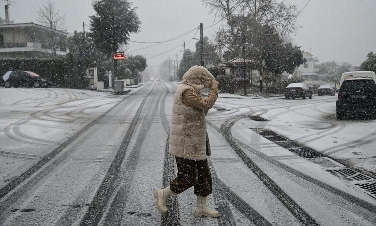Καιρός: «Κλείδωσε» η χιονόπτωση στην Αττική - Η πρόβλεψη Τσατραφύλλια