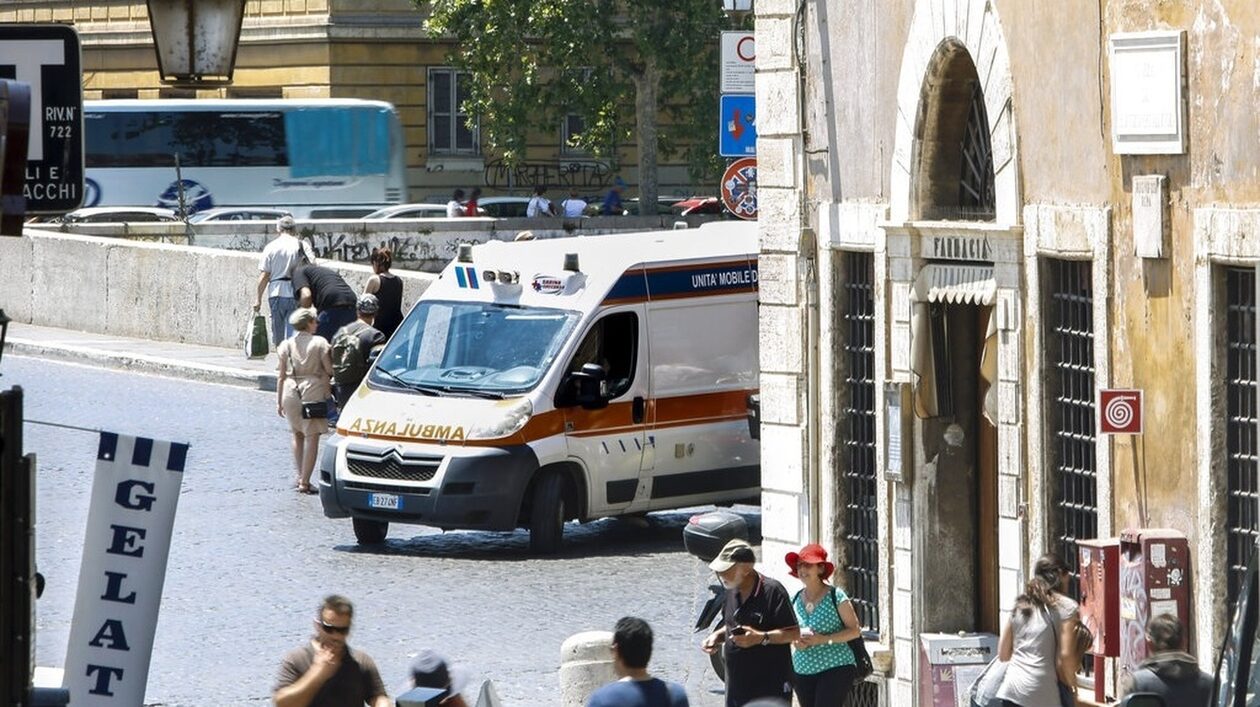 Ιταλία: 35 τραυματίες σε γαμήλια γιορτή - Υποχώρησε το πάτωμα και βρέθηκαν στον κάτω όροφο