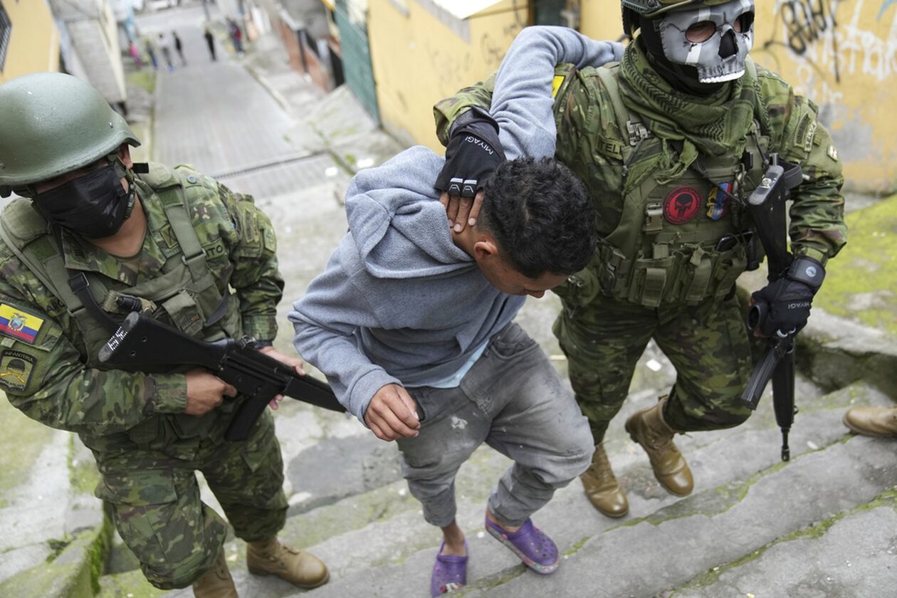 Ισημερινός: Απελευθερώθηκαν 11 δεσμοφύλακες που κρατούνταν όμηροι από κρατούμενους