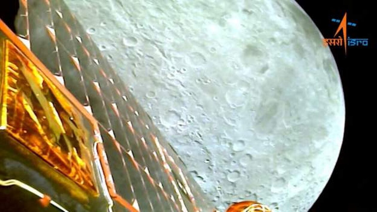 Το ιαπωνικό διαστημόπλοιο «Moon Sniper» προσεληνώθηκε στην επιφάνεια του δορυφόρου μας