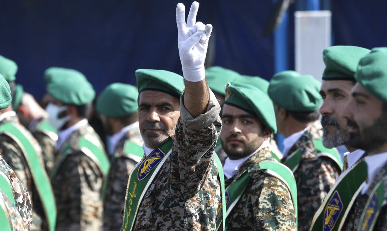 Ιράν: Ποιοι είναι οι πανίσχυροι «Φρουροί της Επανάστασης» που μπαίνουν στο παιχνίδι μετά τους Χούθι