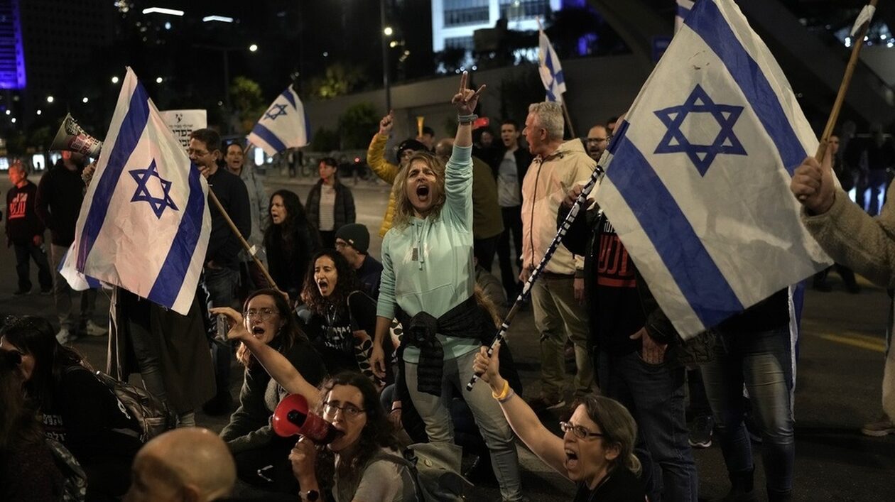 Πόλεμος στο Ισραήλ: Διαδήλωση στο Τελ Αβίβ για την επιστροφή των ομήρων και τη διεξαγωγή εκλογών