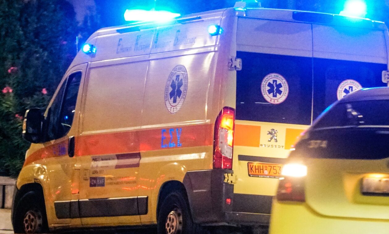 Δύο νέα τροχαία δυστυχήματα στην Αττική: Ένας νεκρός στο Χαλάνδρι, ΙΧ παρέσυρε άτομα στη Λ. Αμφιθέας