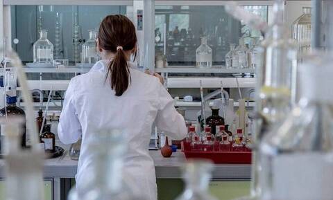 Η Πανελλήνια Ένωση Φαρμακοβιομηχανίας εκπαιδεύει νέους επιστήμονες - Νέο πρόγραμμα RA