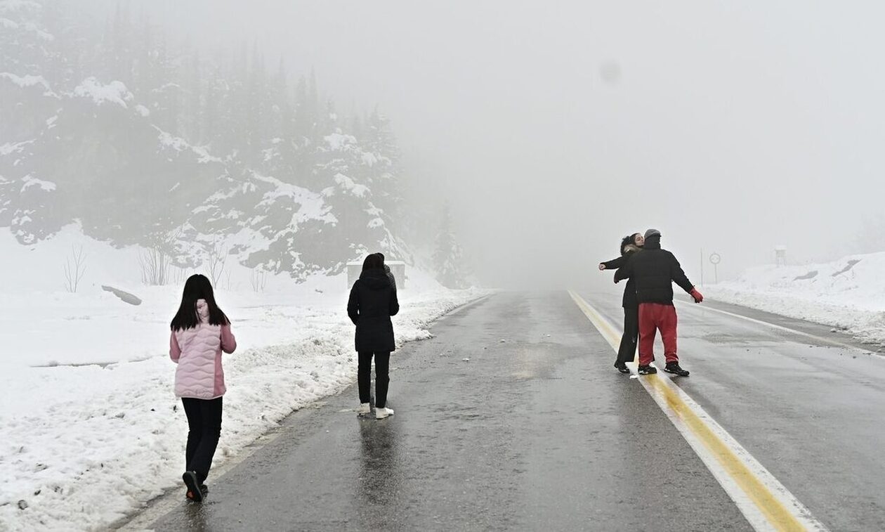 Κακοκαιρία Avgi: Πού χιονίζει αυτή την ώρα - Ποιοι δρόμοι είναι κλειστοί