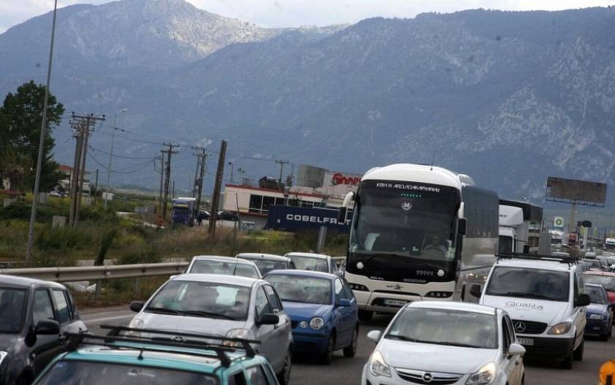 Πιερία: Κλειστή η σήραγγα της Κατερίνης – Διακοπή κυκλοφορίας στην Αθηνών – Θεσσαλονίκης