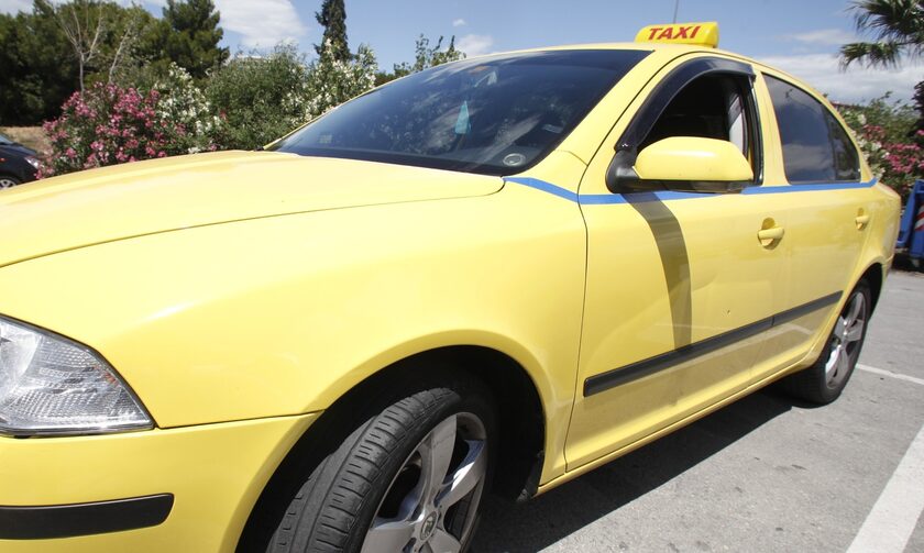 Αργυρούπολη: Λήστεψαν οδηγό ταξί με την απειλή μαχαιριού