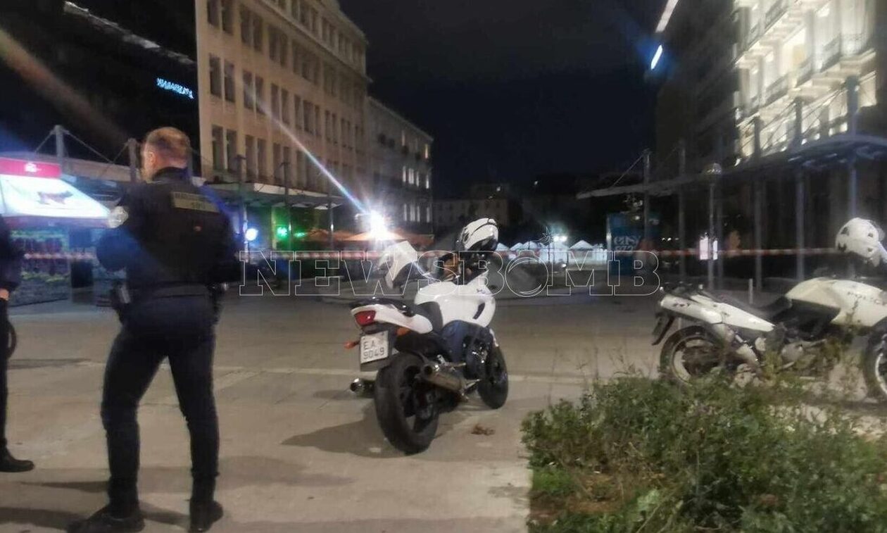 Εξερράγη βόμβα στην καρδιά της Αθήνας: Η ΕΛΑΣ φοβόταν για 2η έκρηξη - Ζημιές στο υπουργείο Εργασίας