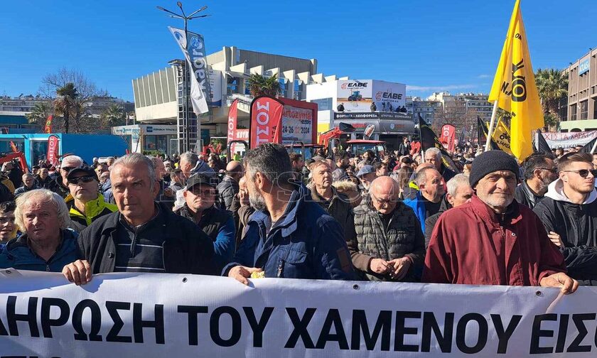 Αγρότες: «Δεν πάει άλλο, θα πάμε με τρακτέρ στην Αθήνα»