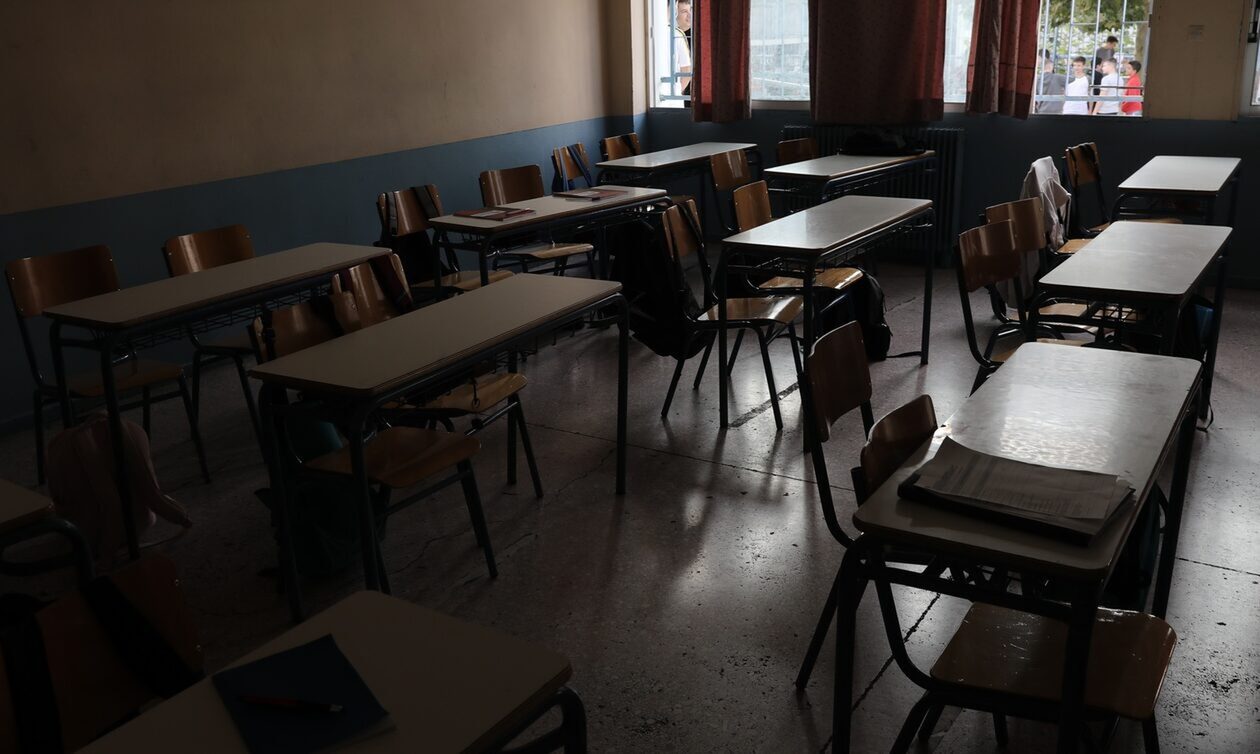 Καλύβια: Στάση εργασίας στο σχολείο όπου πατέρας μαθητή επιτέθηκε σε καθηγήτρια