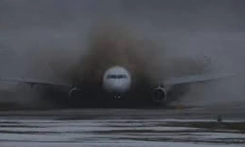 Λιθουανία: Συγκλονιστικό video - Αεροπλάνο με 179 επιβάτες προσγειώθηκε με την «κοιλιά»