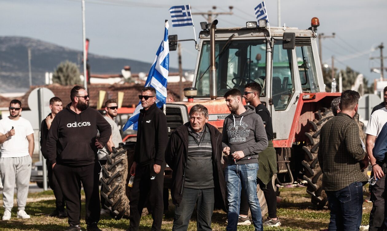 Ενισχύουν τα μπλόκα οι αγρότες – Πανελλαδική σύσκεψη με σχέδιο καθόδου στην Αθήνα
