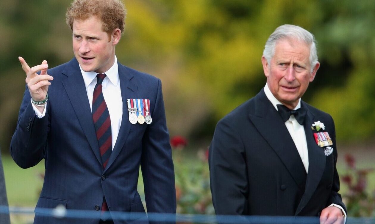 Βασιλιάς Κάρολος: Στο Λονδίνο ο πρίγκιπας Χάρι για να συμπαρασταθεί στον πατέρα του