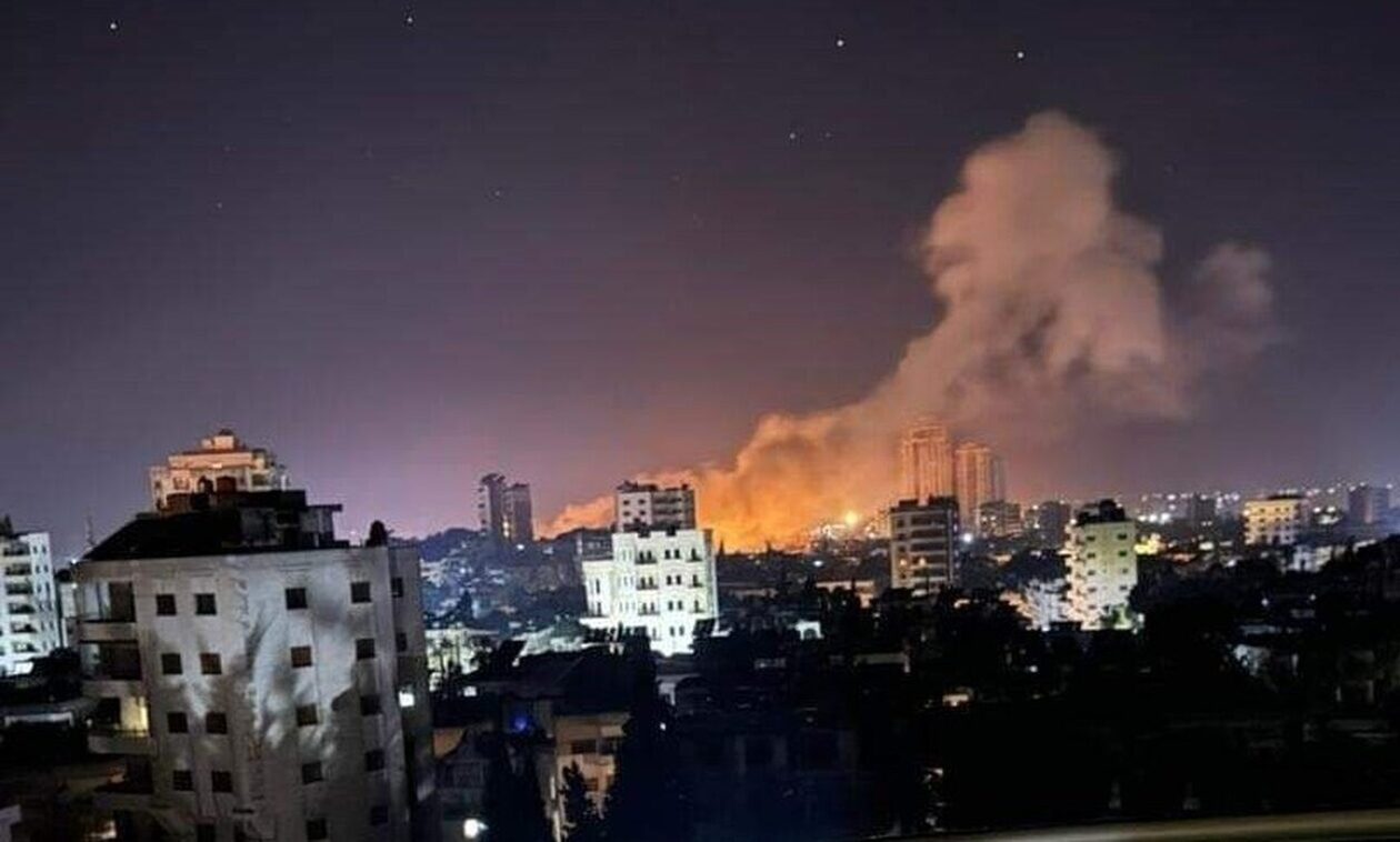 Πόλεμος Ισραήλ: Ο ισραηλινός στρατός πλήττει με βομβαρδισμούς τη Ράφα      
