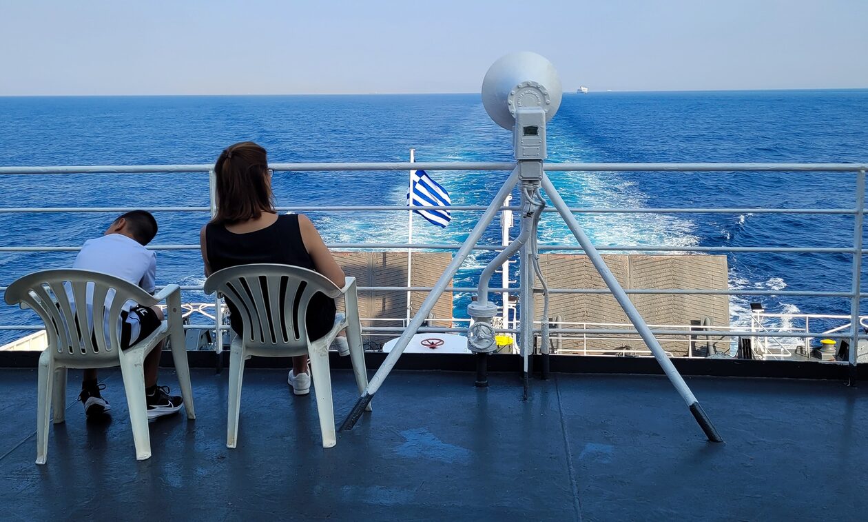 DW: Η Μεσόγειος πάει για νέο τουριστικό ρεκόρ - Προς αύξηση των τιμών στα ξενοδοχεία στην Ελλάδα