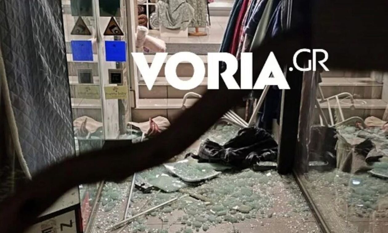 Θεσσαλονίκη: Διαρρήκτες έσπασαν και έκλεψαν μαγαζί - Απίστευτες εικόνες