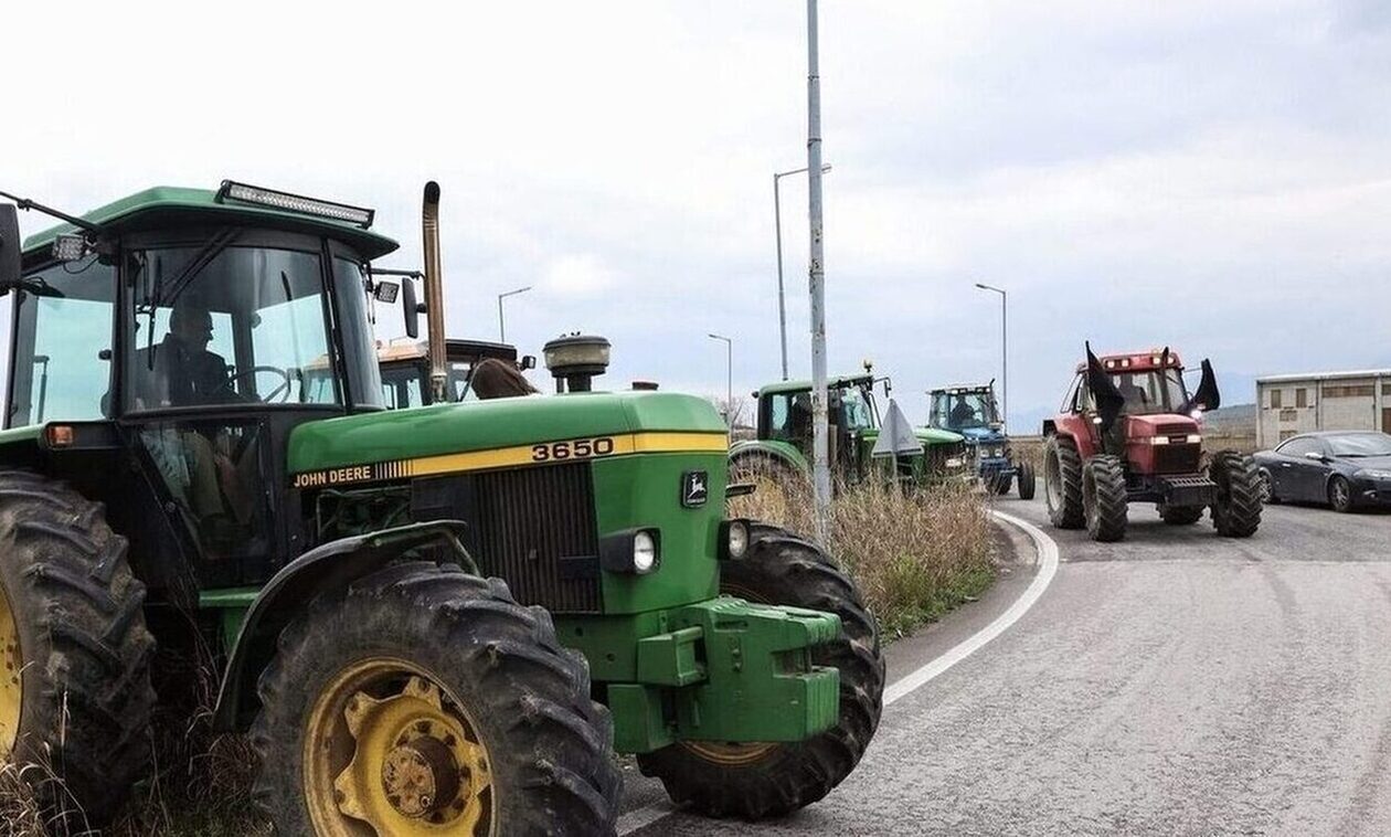 Αγροτικά μπλόκα: Απέκλεισαν το τελωνείο της Νίκης οι αγρότες στην Φλώρινα