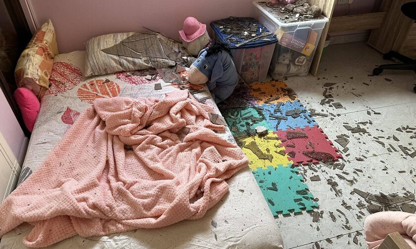 Θεομηνία στην Κύπρο: Ανεμοστρόβιλος μπήκε σε δωμάτιο που κοιμόταν παιδάκι (vid)