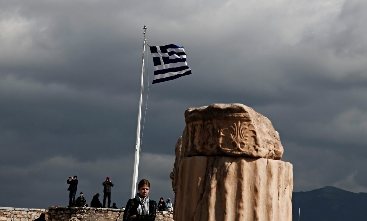 Economist: Αναβάθμιση της Ελλάδας σε «πλήρη δημοκρατία» – Πρώτη φορά μετά το 2010
