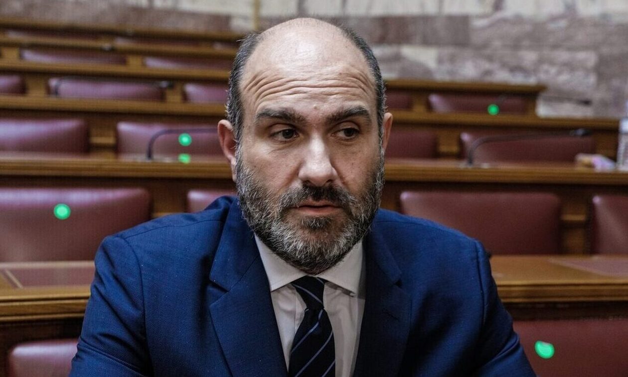 Δημήτρης Μαρκόπουλος: Δεν απείλησα καθηγητή, χτυπήστε εμένα αλλά όχι τα παιδιά μου